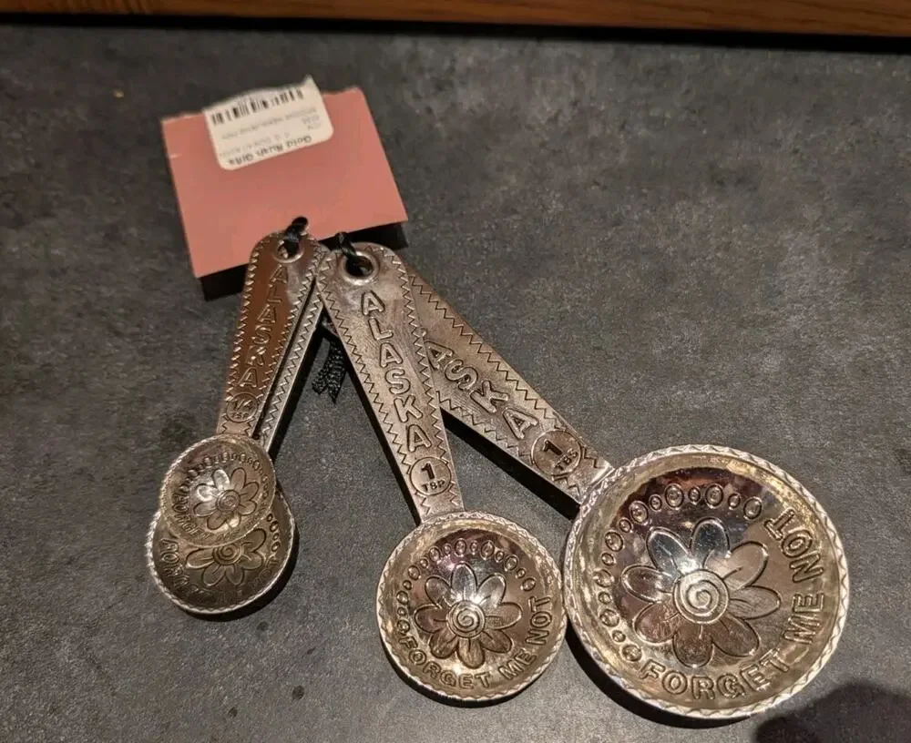 Ulu Company State of Alaska measuring spoons featuring a 